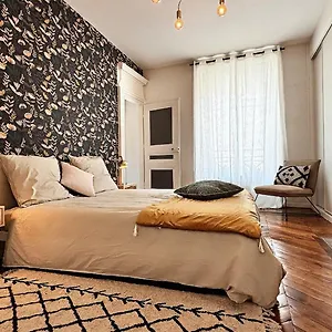 suite-flamenco.hotels-rhonealpes.com/